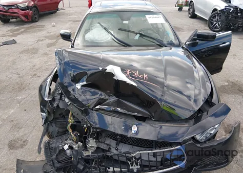 2014 Maserati Ghibli S Q4 z USA, uszkodzony, nr VIN ZAM57RTA5E1087420